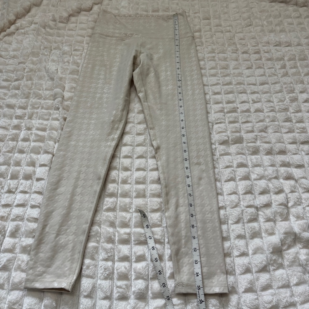 NEW Aerie Offline Medium Cream Houndstooth Ankle Leggings - Picture 8 of 11